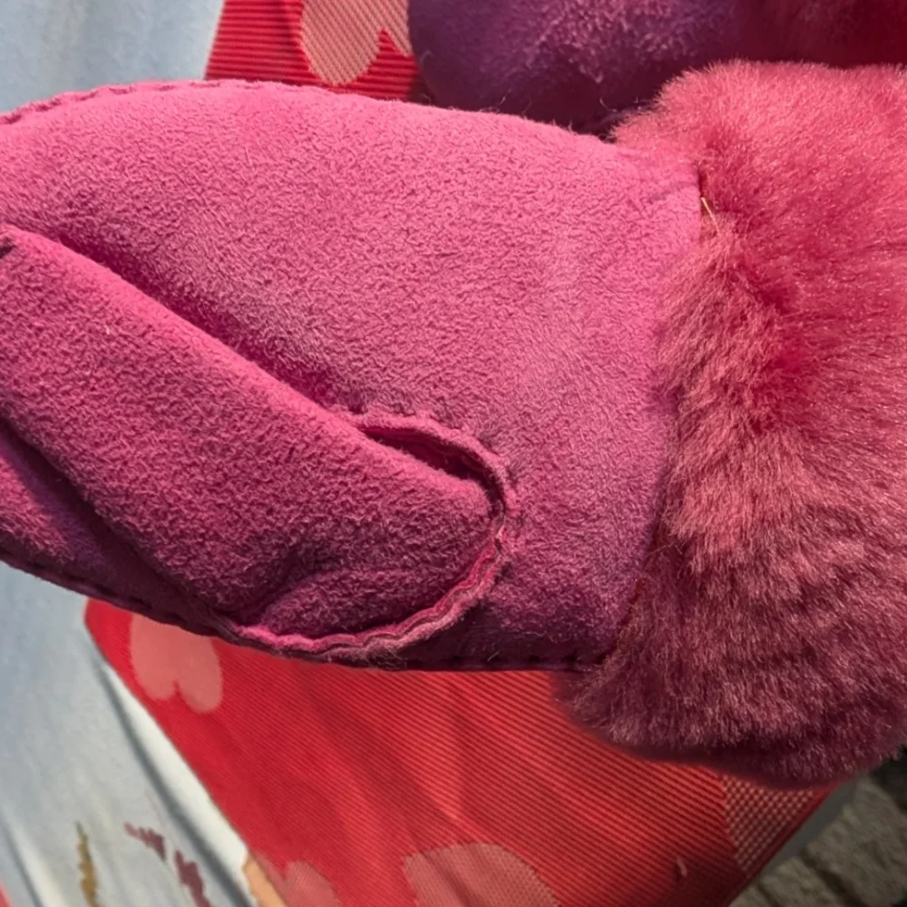 UGG Kids Pink Mittens